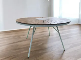 Round slatted outdoor table with folding metal legs